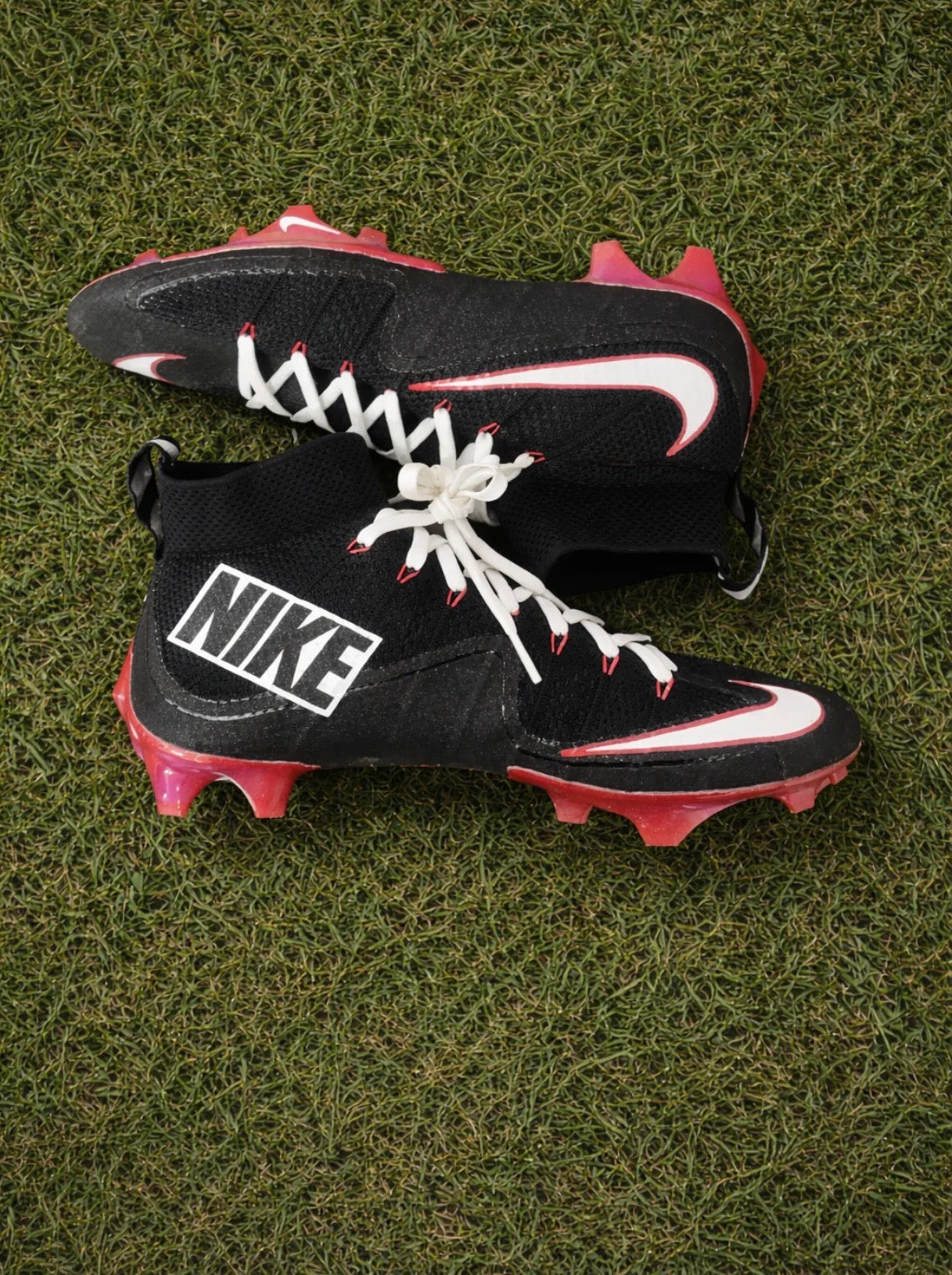 Untouchable Cleats 🐘