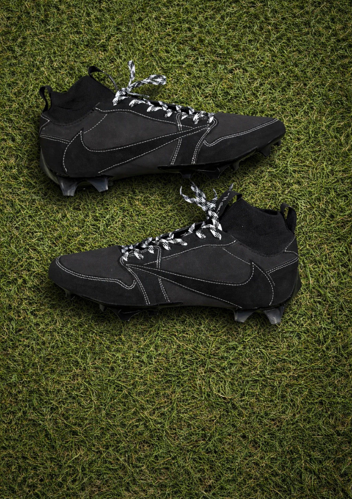 Travis Cleats 🖤