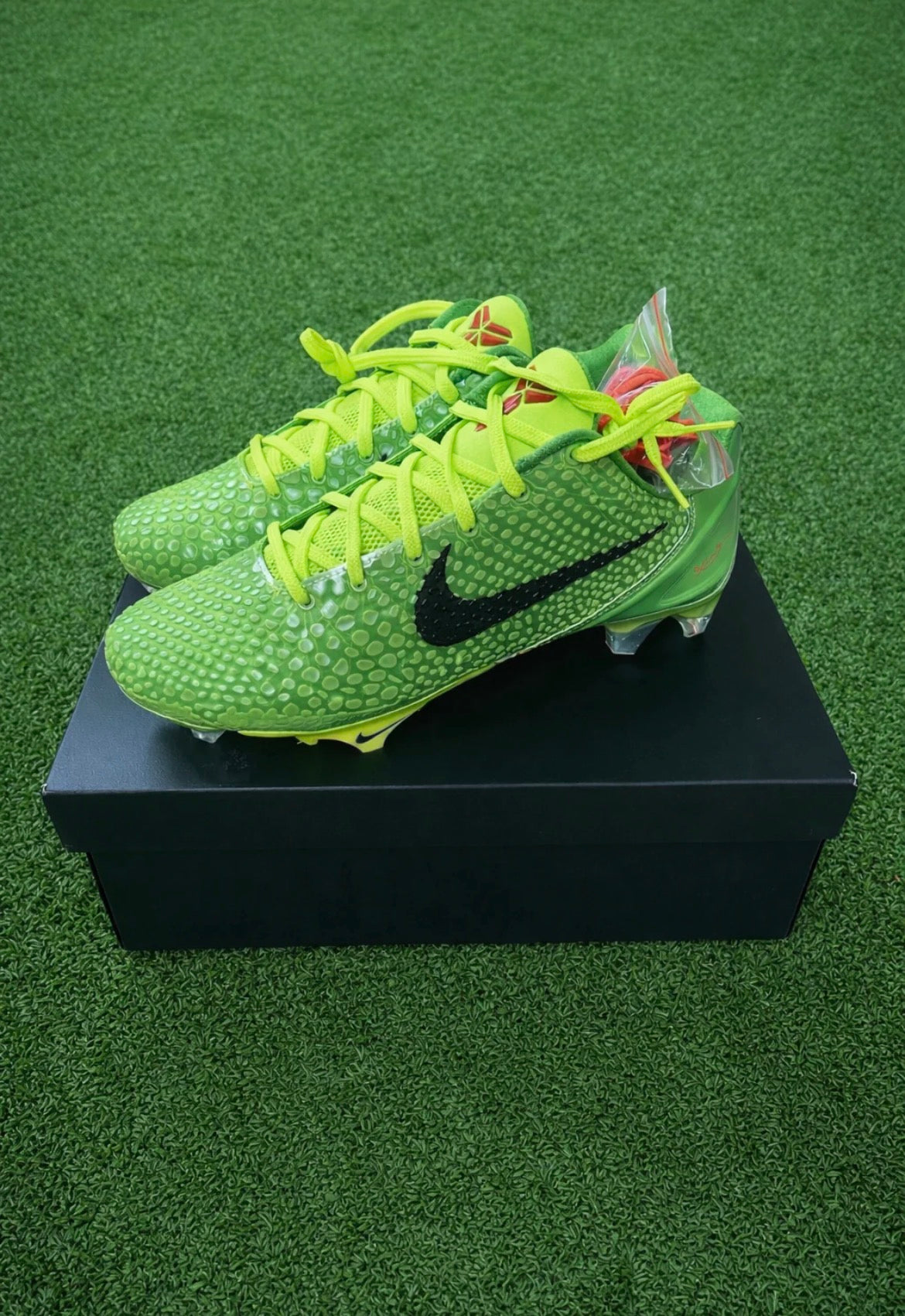 Grinch Cleats 🐍