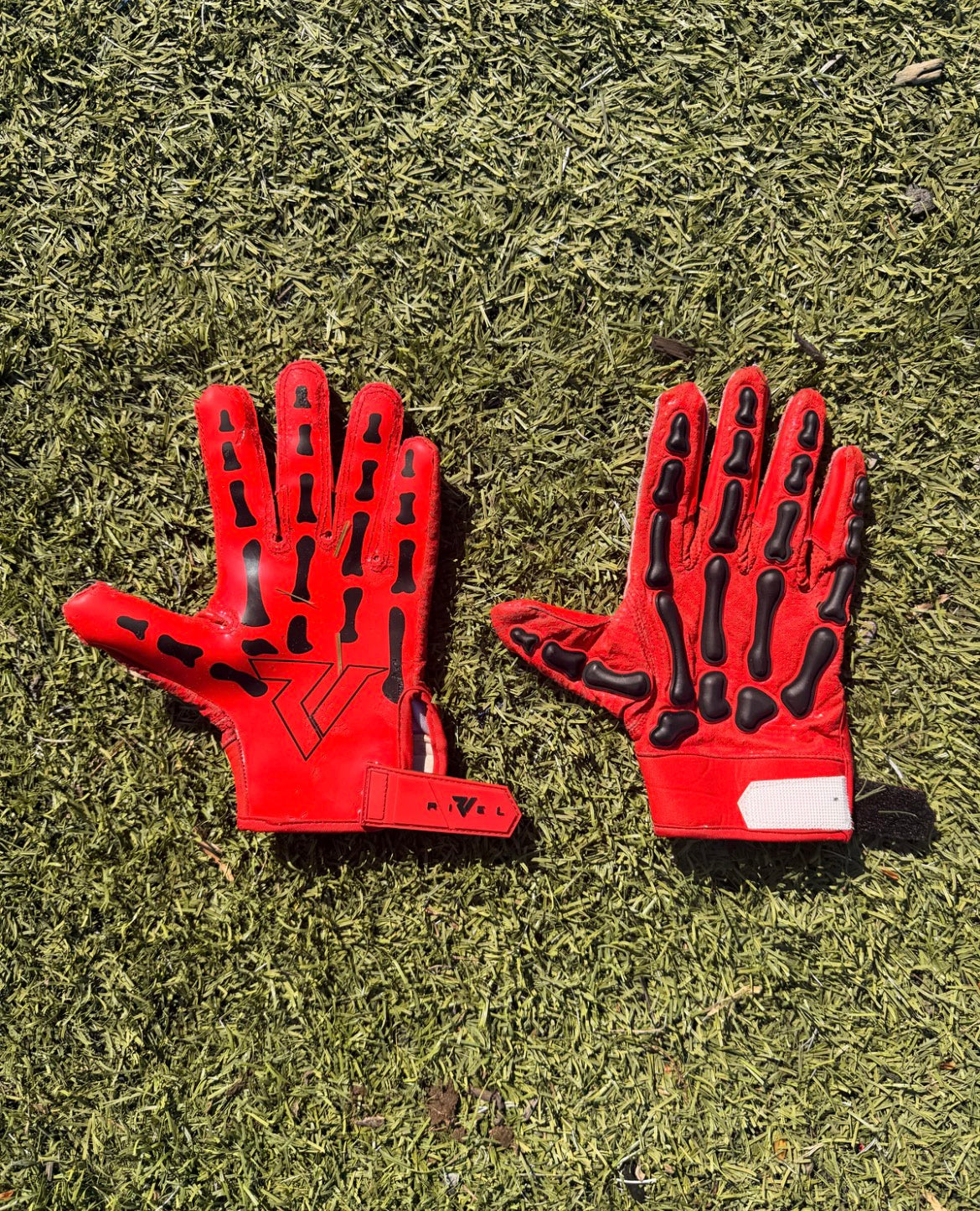 Skeleton Gloves ☠️