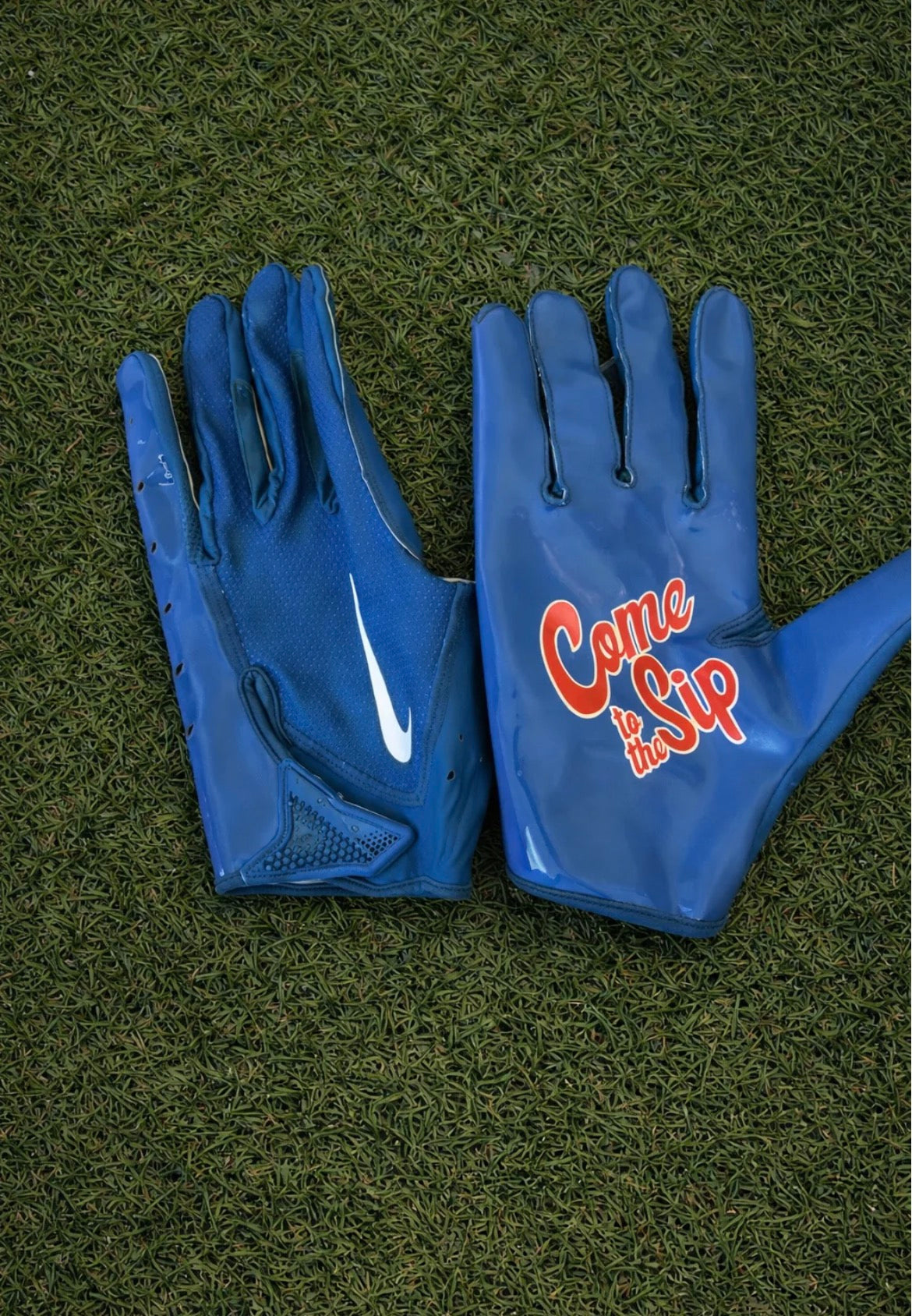 Ole Miss Gloves 💙